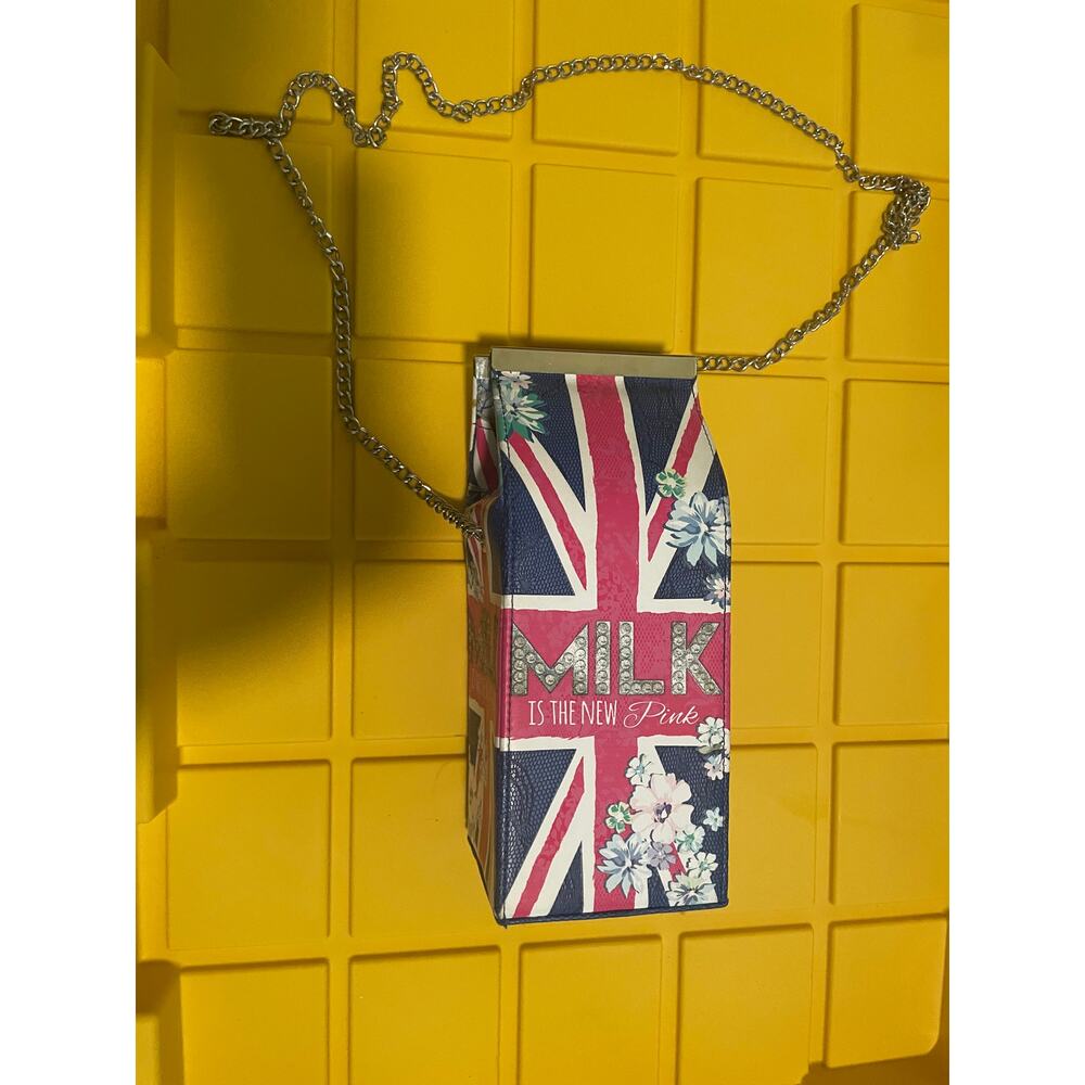 Oh My Pop " Milk is the New Pink"